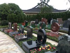 艺术墓碑：展现生命的故事，转达永恒的情绪