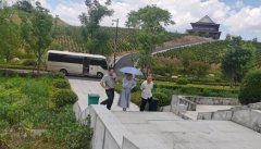 <b>不畏酷暑，旅行指导促提升</b>