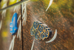 铜石交响：在精工与立异中镌刻永恒