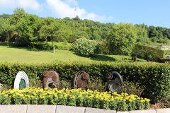 ag尊龙凯时中国官网小型艺术雕塑葬：让生命以美学姿态归于自然