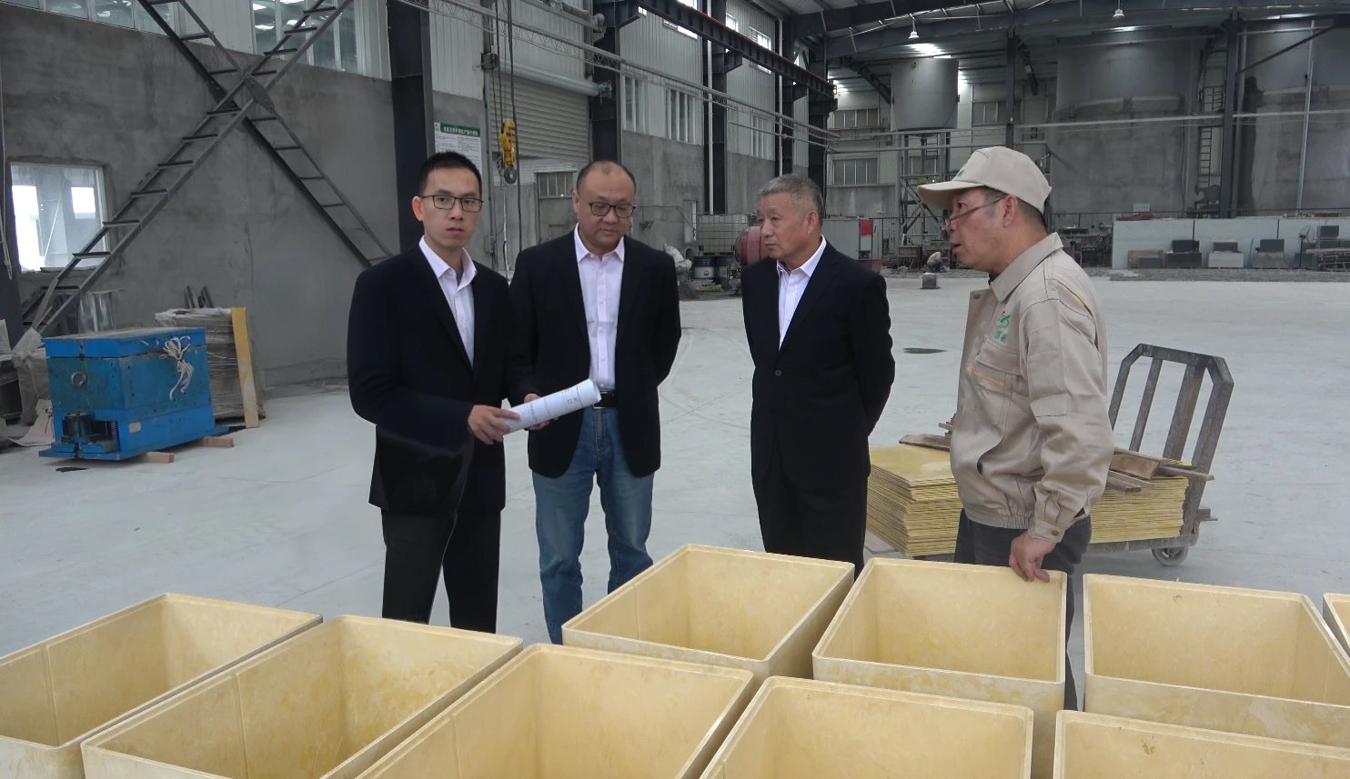 聚焦仿真石；は洌憾辔忍氐阏孟圆芳壑