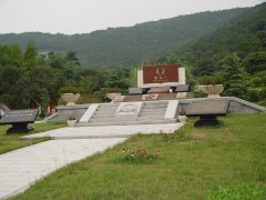 石上年龄|与往圣先贤对话，同永恒时光共舞